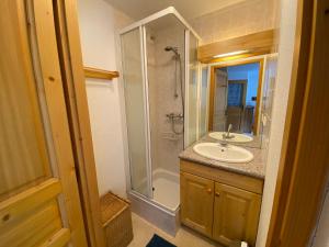 Appartement pied des pistes, 4 personnes, 1 chambre - MONT02