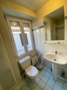 Hotels la terrasse : Chambre Double avec Salle de Bains Privative