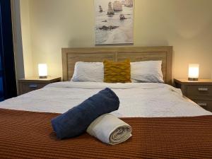 Breathtaking sea/city views 1B APT MEL CBD near Crown, DFO, Southern Cross