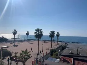 Casa Vale fronte mare - Вентімілья