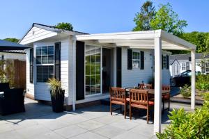 Holiday Inn 30 Oisterwijk # Hygiëne # Airport Eindhoven # Airco # Bosrijk # Hiking & Biking # Efteling # Safaripark