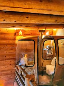 Chalets Cosy Lodge au pied de l'Alpe D'Huez Sport et Detente Jacuzzi Piscine Sauna Bar Billard : photos des chambres