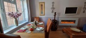 Cosy Retreat - house with double bedroom