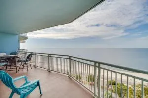 Beachfront Gulfport Vacation Rental with Balcony! - Edgewater Park