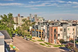 Modern Denver Townhome with Rooftop Terrace!
