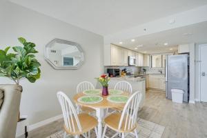 Gulf-View Balcony and Pool Access Hudson Retreat