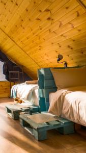 Cliffside cottage Kazbegi