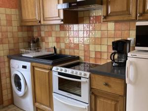 Appartements Charmant 2 pieces avec parking et Wi-Fi a Saint-Chaffrey - FR-1-762-46 : photos des chambres