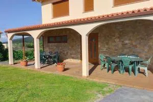 Casa con piscina muy cerca de las playas de San Xurxo y Doniños - Vila Da Area