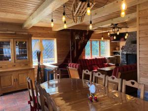 Chalets Chalet Pra-Loup, 10 pieces, 15 personnes - FR-1-165A-180 : photos des chambres