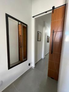 Confortável apto cama queen e sofá cama - COPACABANA