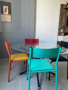 Confortável apto cama queen e sofá cama - COPACABANA