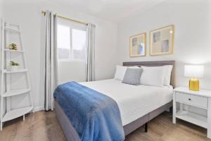 Beachside Bliss 2BR with Fast WiFi