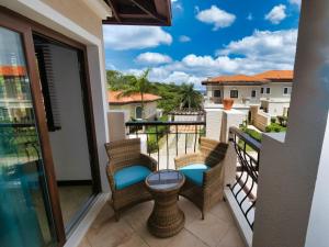 Luxury Villa In Prestigious Pristine Bay, Home Of The Black Pearl Golf Course