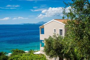 Krouzeri Beach Apartments Corfu Greece