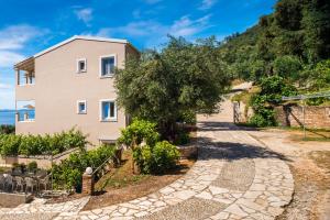 Krouzeri Beach Apartments Corfu Greece