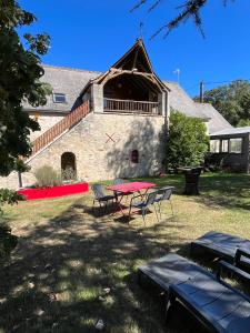 Maisons de vacances Les gites de La Pellerie - piscine et spa : photos des chambres