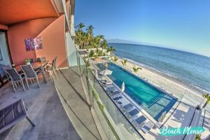 Casa del Mar Bucerias - Beachfront Condos