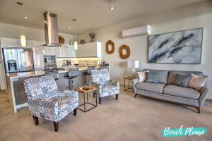 Casa del Mar Bucerias - Beachfront Condos