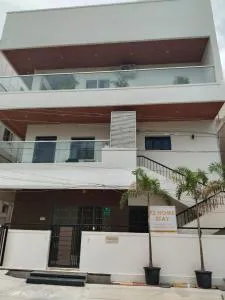 F2 Home Stay - Renigunta
