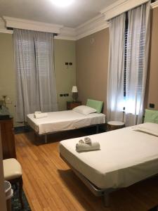 Budget Twin Room room in B&B VILLA CAMILLA MILANO