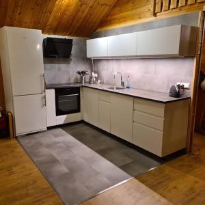 Geysir - Modern Log Cabin