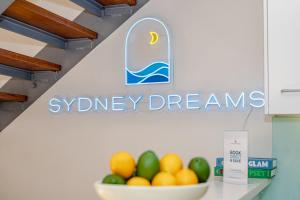 Sunshine Loft With Balcony by Sydney Dreams