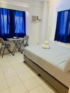 The Victorian by Stevrena Accommodations