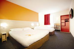 Hotels Premiere Classe Istres : Chambre Quadruple