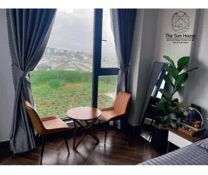 The Sun House - Manline