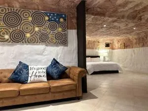 Cozy Cave Coober Pedy - كوبر بيدي