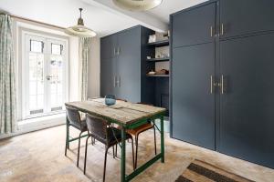 Stunning Basement Flat in Central Location