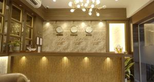 Gold Crest Suites