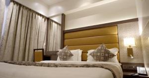 Gold Crest Suites