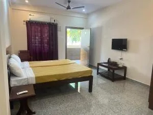 Rt Service Apartments Hotel - Thiruvārūr
