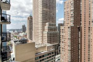 Midtown West 1br w gym nr rockefeller center NYC-1218
