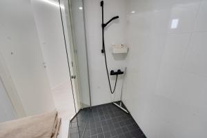 Excellent location! In the city centre, stylish apartment 1 room, kitchen and balcony