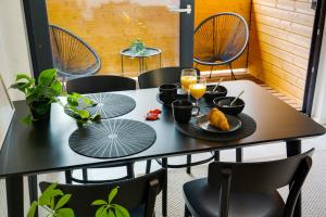 Excellent location! In the city centre, stylish apartment 1 room, kitchen and balcony