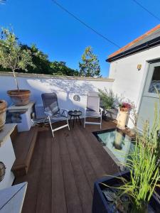 THE ANNEX, Lostwithiel Small Double Bed, Private Parking, Quiet Location