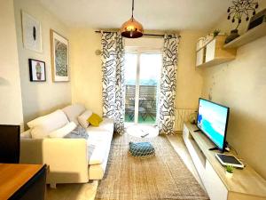 Apartamento a 50 m de Playa-Jardín. Boiro