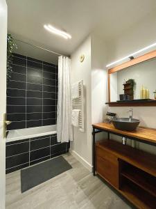 Séjour Business & Famille, 2 chambres, Parking & WiFi