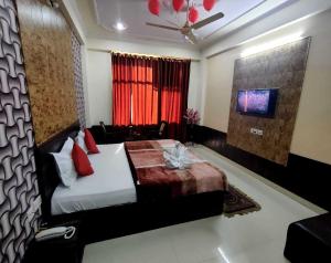 Hotel O Arjun Palace