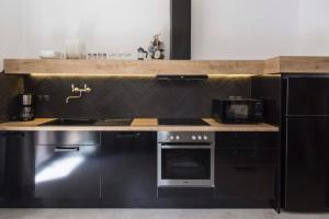 Aura Spacious 2 Bedroom Apartment