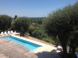 Maisons de vacances Provencal stone farmhouse with sea view, swimming pool and spa : photos des chambres