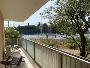 Appartements Studio Renove avec Grande Terrasse et Wifi a Balaruc-les-Bains - FR-1-553-230 : photos des chambres