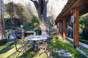 Maisons de vacances Maison De Charme Avec Piscine : photos des chambres