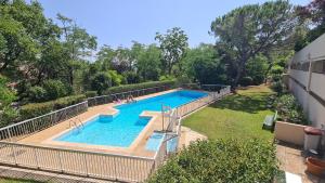 Appartements Grasse - Free Parking - Pool : photos des chambres