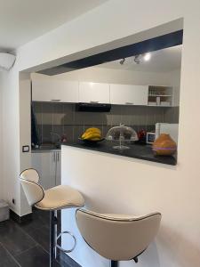 Appartements Grasse - Free Parking - Pool : photos des chambres