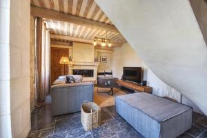 Le Mazet dErnestine - Piscine et Cheminée