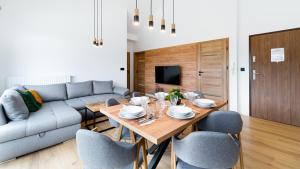 Hillside, Sun & Snow